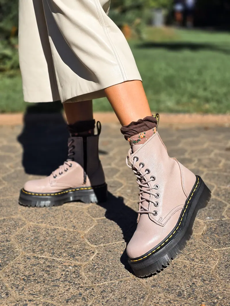 Dr. Martens Jadon Taupe Pisa 1
