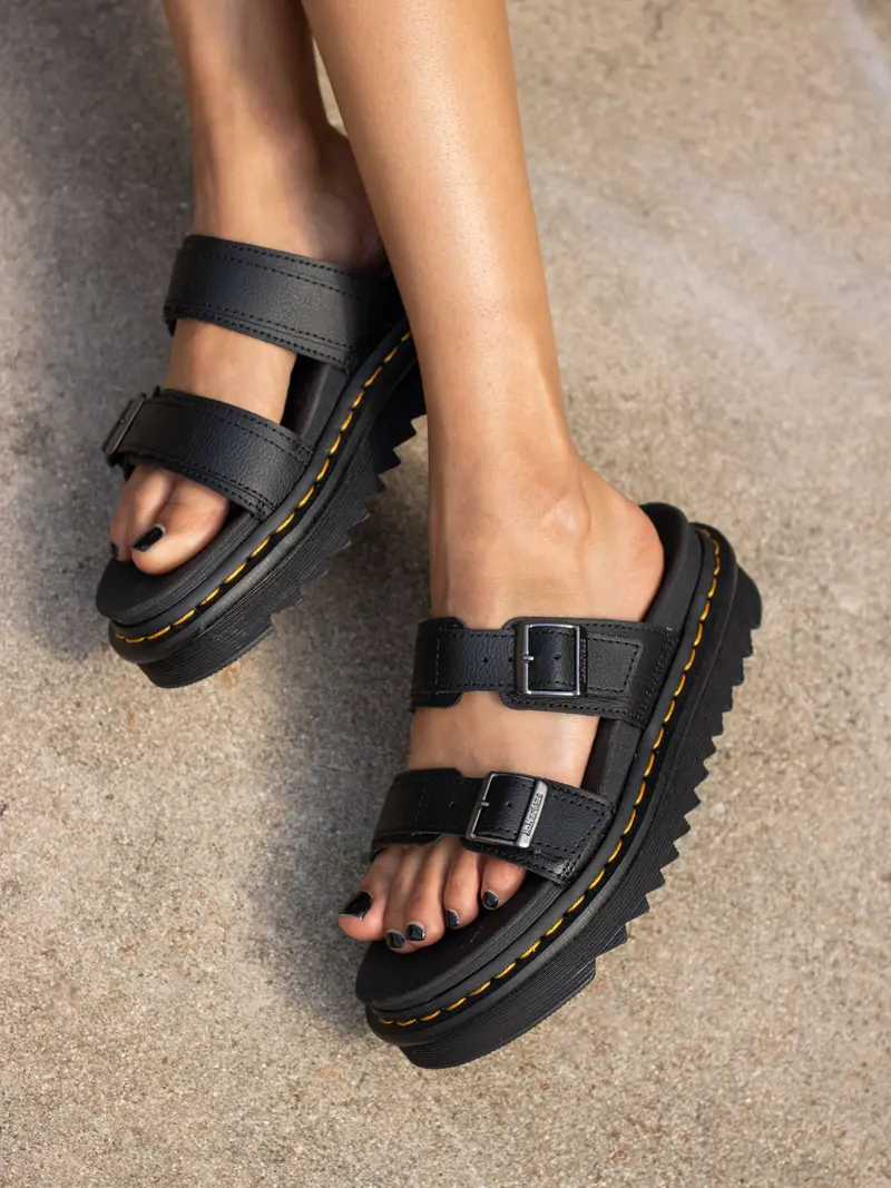 Dr. Martens Myles Black 10