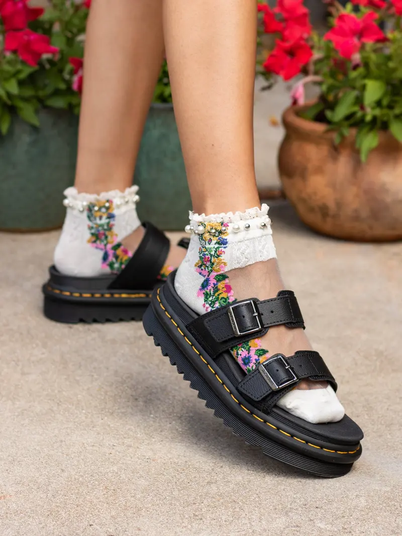 Dr. Martens Myles Black 3