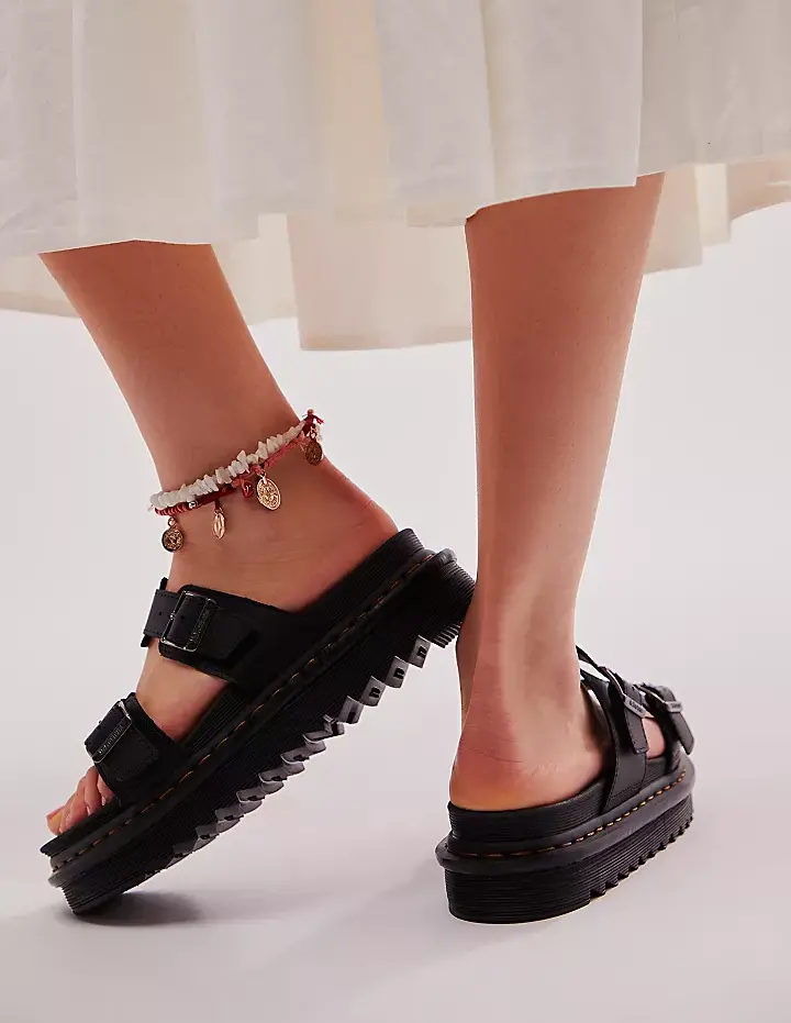 Dr. Martens Myles Black 7