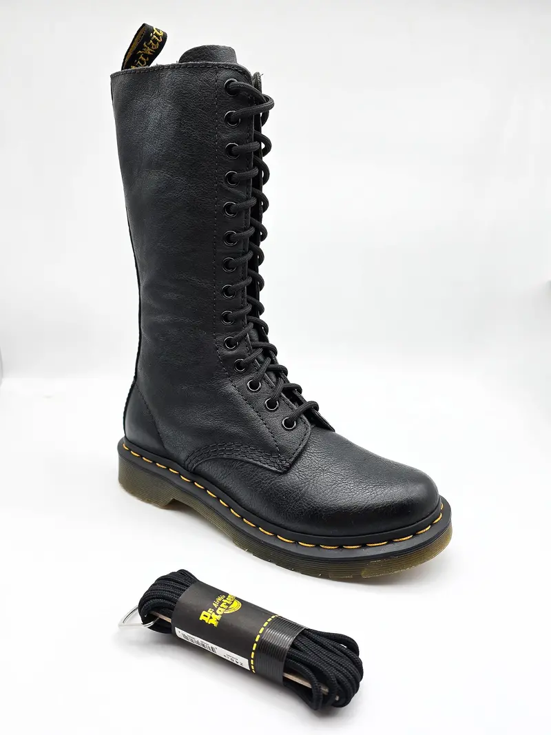 Dr. Martens Round Shoe Laces Black 210Cm 1