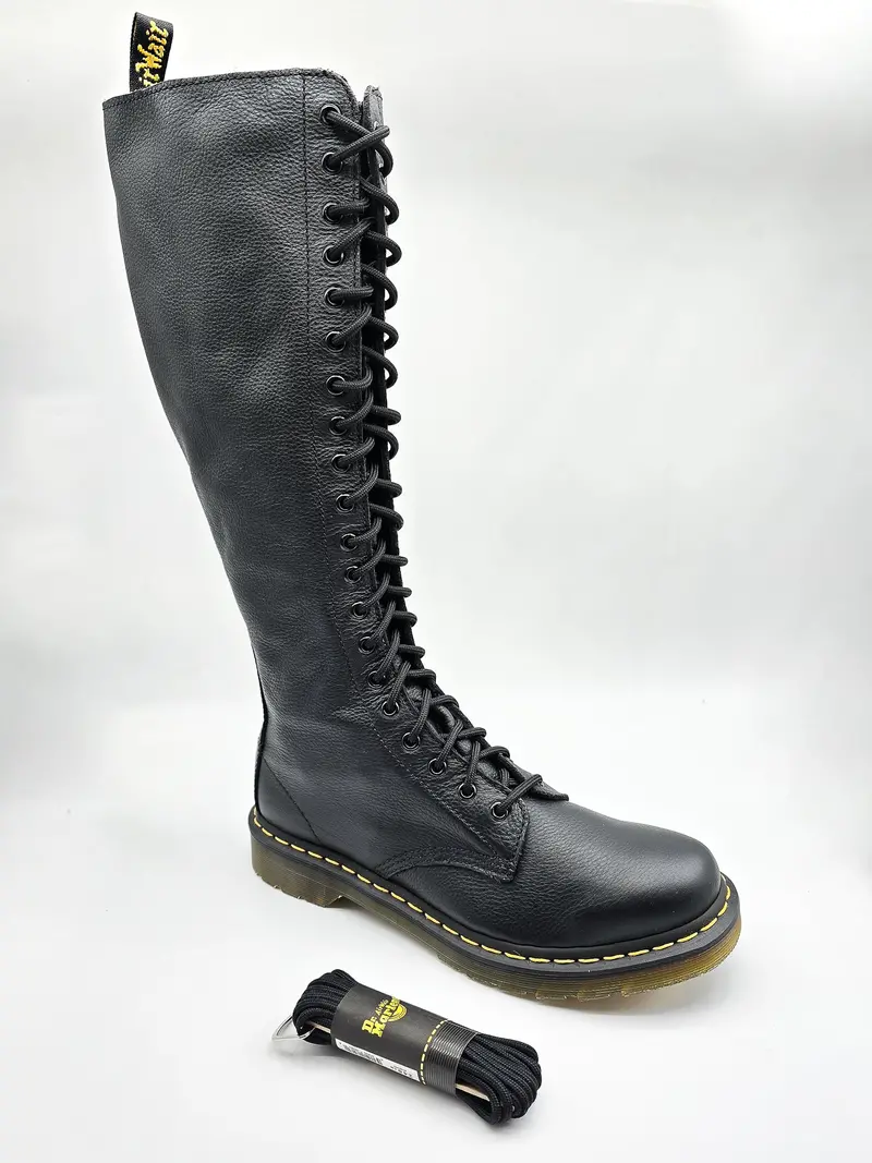 Dr. Martens Round Shoe Laces Black 240Cm 1