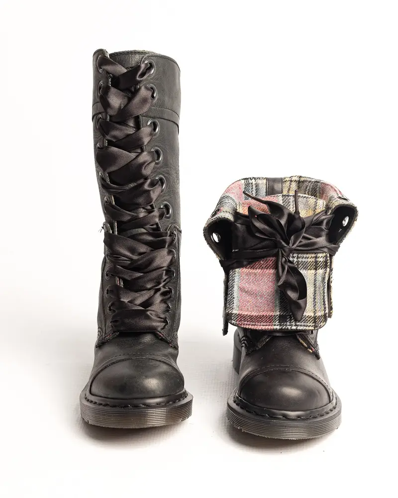 Dr. Martens Triumph Black Mirage Plaid 2