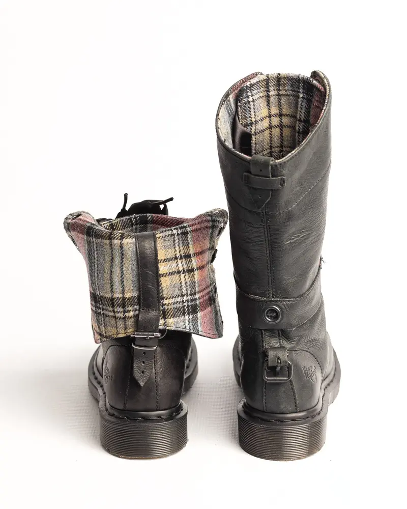 Dr. Martens Triumph Black Mirage Plaid 3