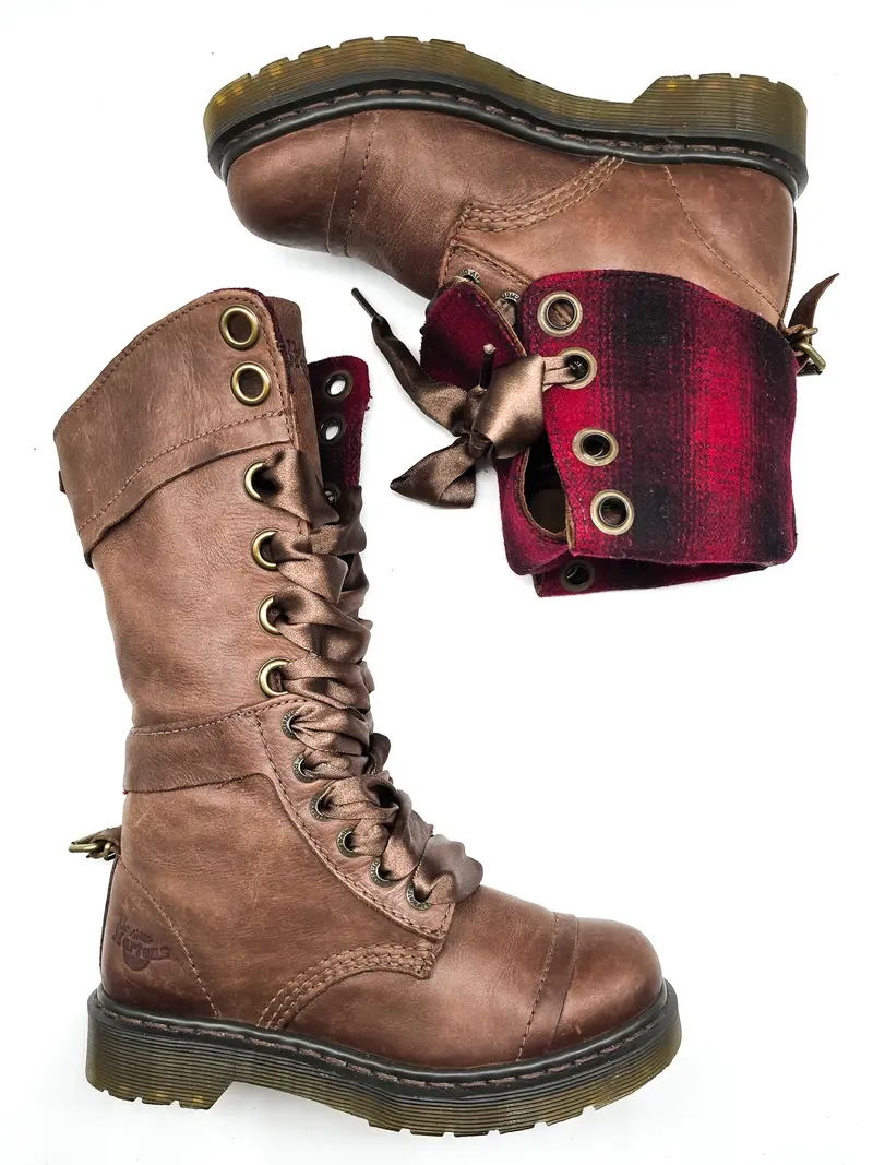 Dr. Martens Triumph Brown Plaid 1