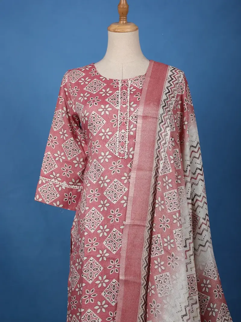 Dusty Pink Floral Printed Cotton Salwar Suit Set With Lace Detailing 2