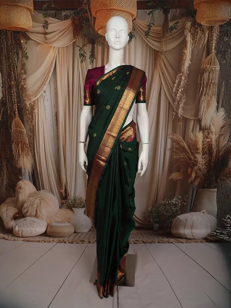 Elegant Bottle Green Butta Zari Woven Design Pure Kanchipuram Silk Saree With Contrast Border 1