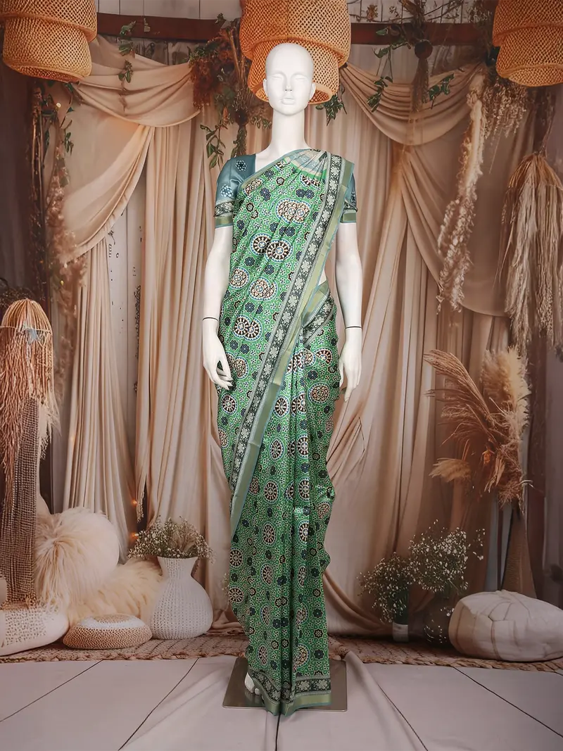 Emerald Green Floral Designed Semi Silk Saree 1