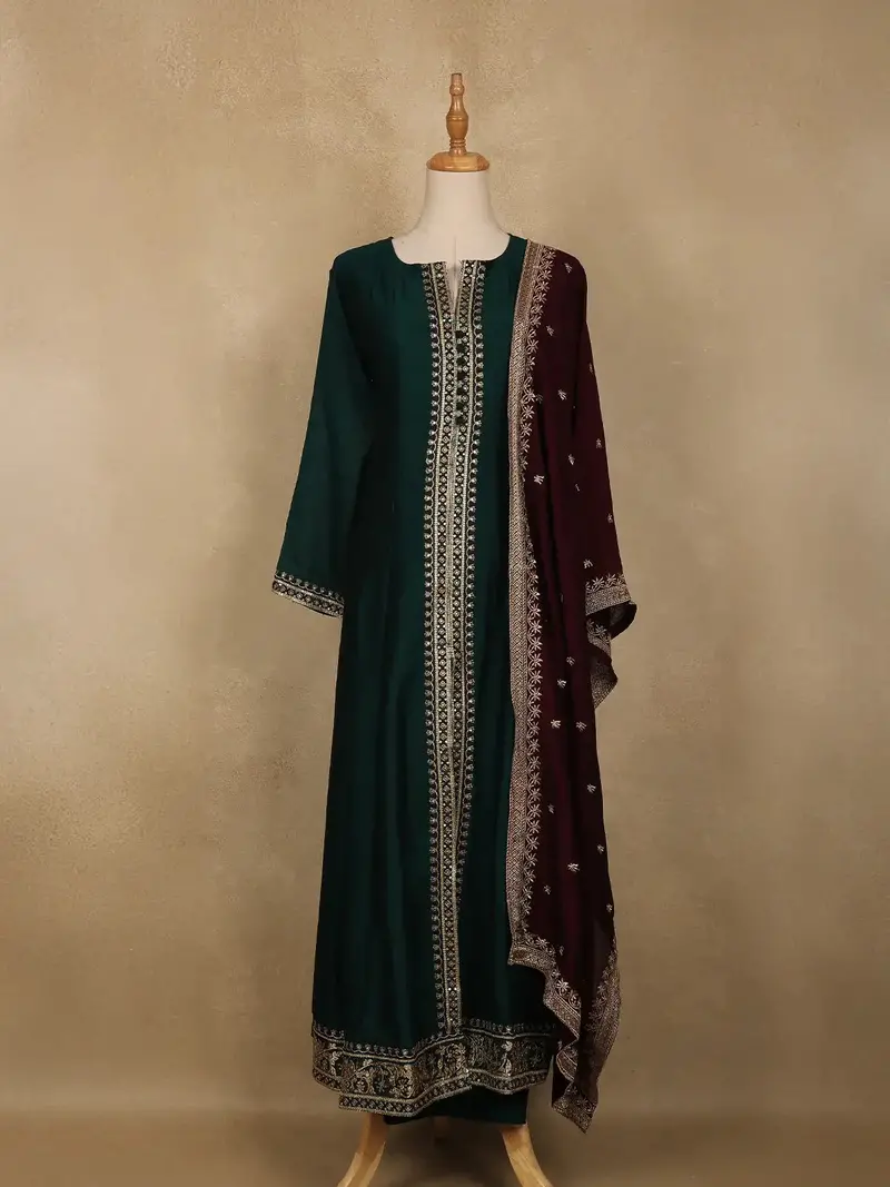 Emerald Green Floral Embroidered Georgette Salwar Suit 1
