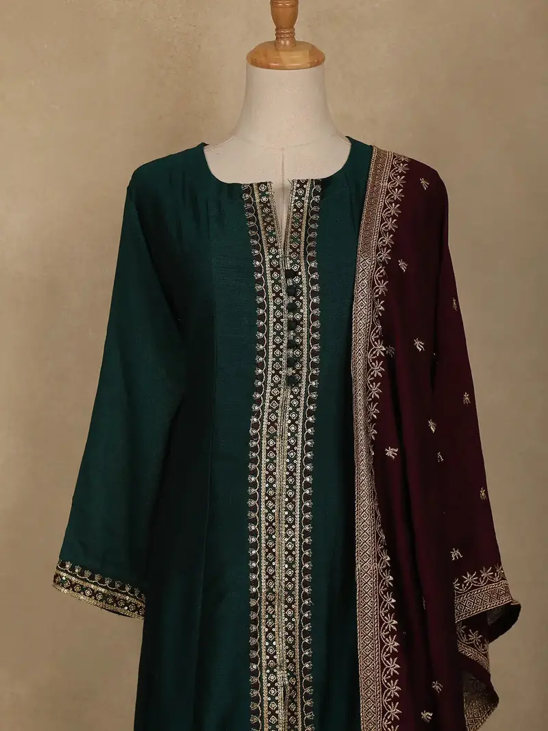 Emerald Green Floral Embroidered Georgette Salwar Suit 2