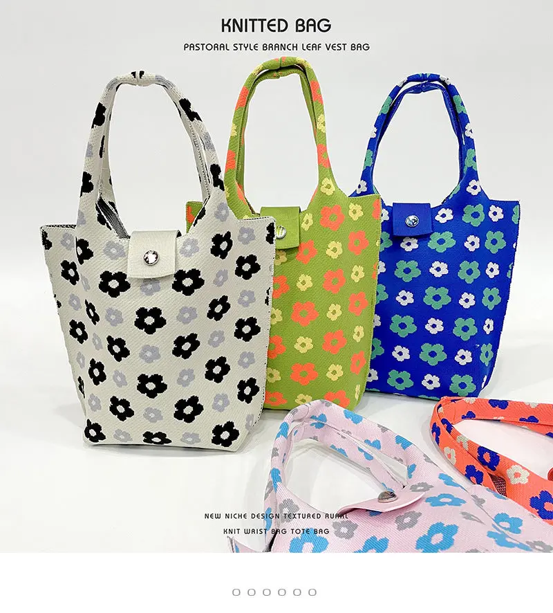 Flower Knitted Shoulder Bag 1