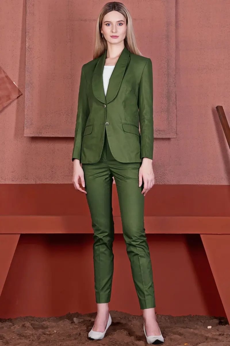 Forest Green Wool Rich Women’S Designer Tuxedo Suit 17