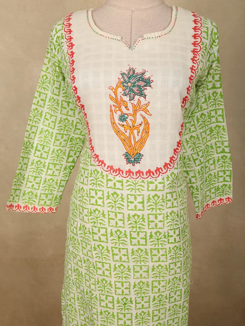 Fresh Leaf Green Floral Printed Design Cotton Salwar Suit With Dupatta 5