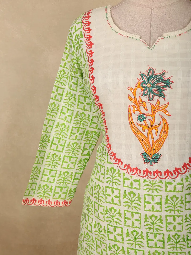 Fresh Leaf Green Floral Printed Design Cotton Salwar Suit With Dupatta 6