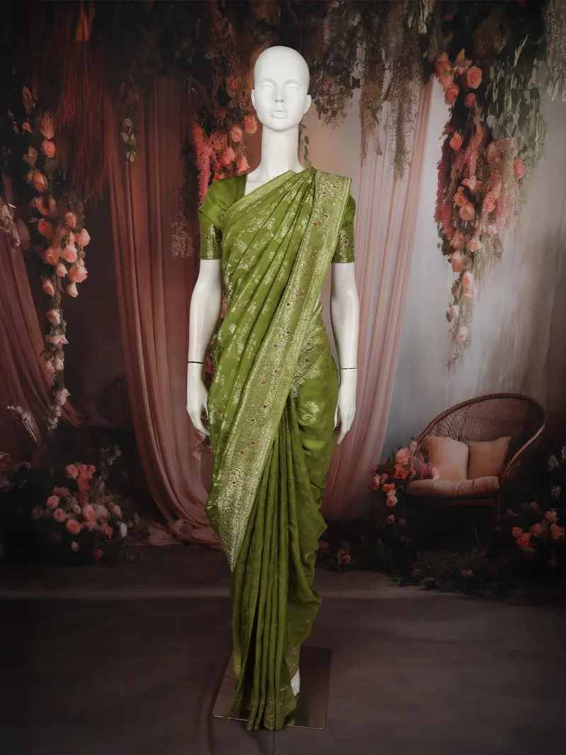 Fresh Leaf Green Floral Vine Zari Woven Design Semi Banarasi Silk Saree With Designer Border 1