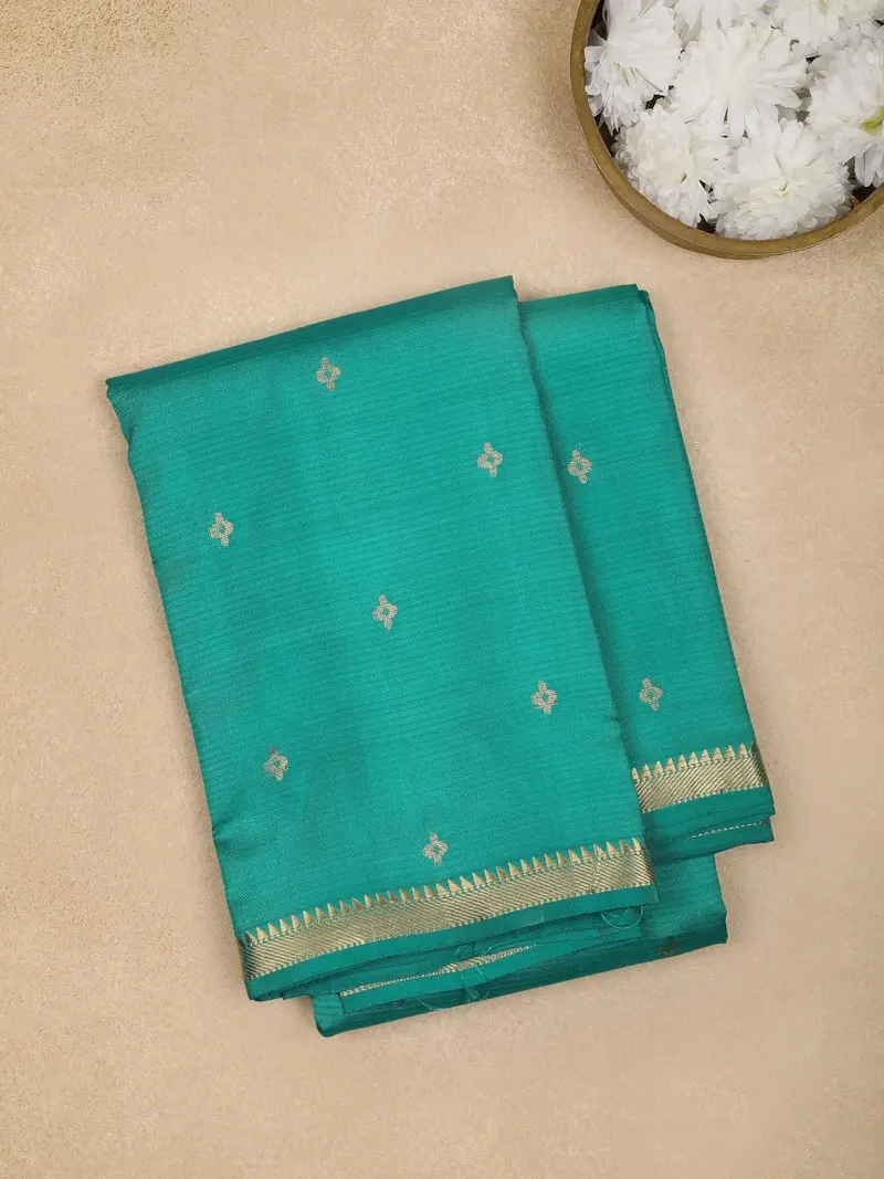 Green Butta Motif Pure Kanchipuram Silk Saree 1