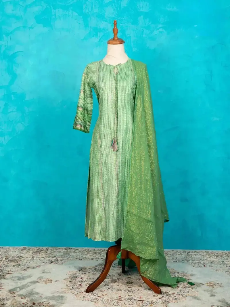 Green Embroidery Kurti Along With Dupatta 1