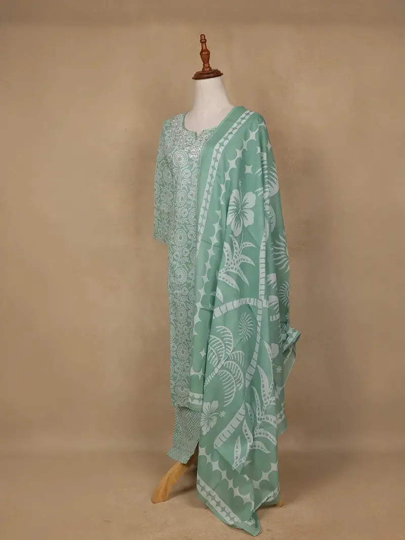 Green Floral Design Printed Cotton Salwar Suit 3
