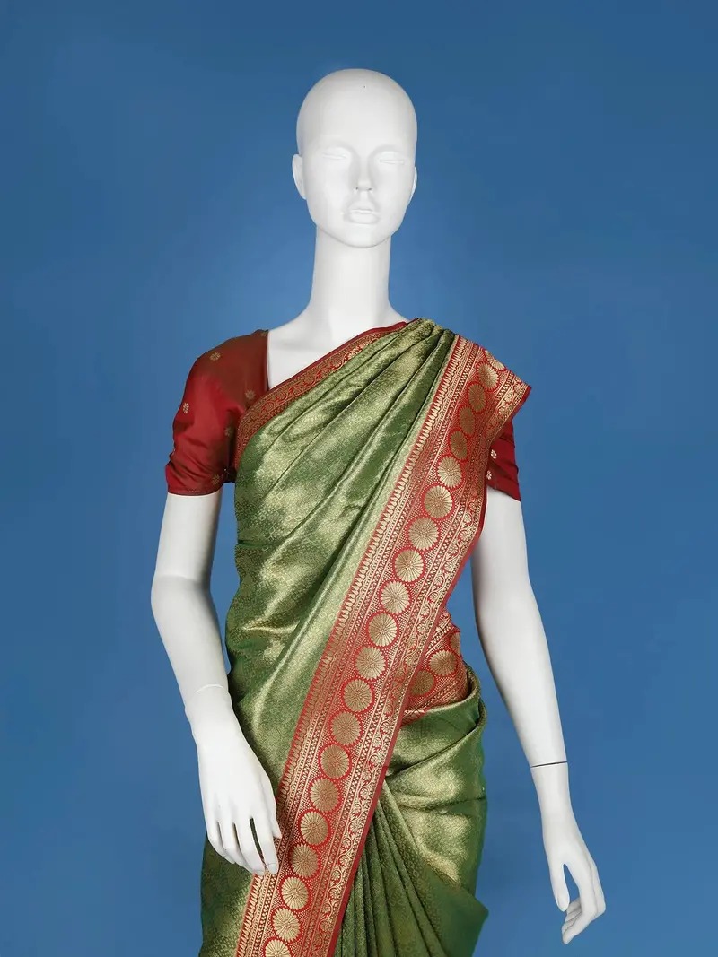 Green Floral Designed Banarasi Silk Saree 2