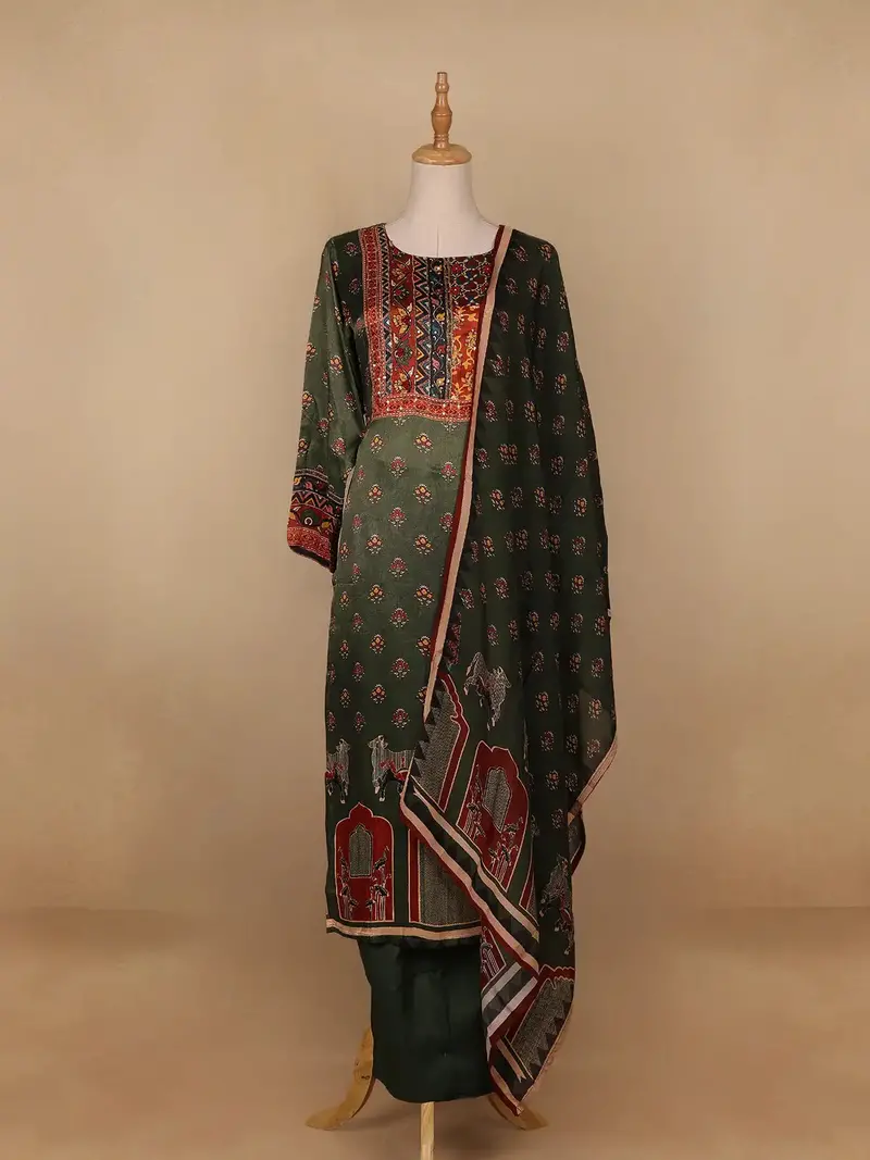 Green Floral Designed Cotton Rayon Salwar Suit 1
