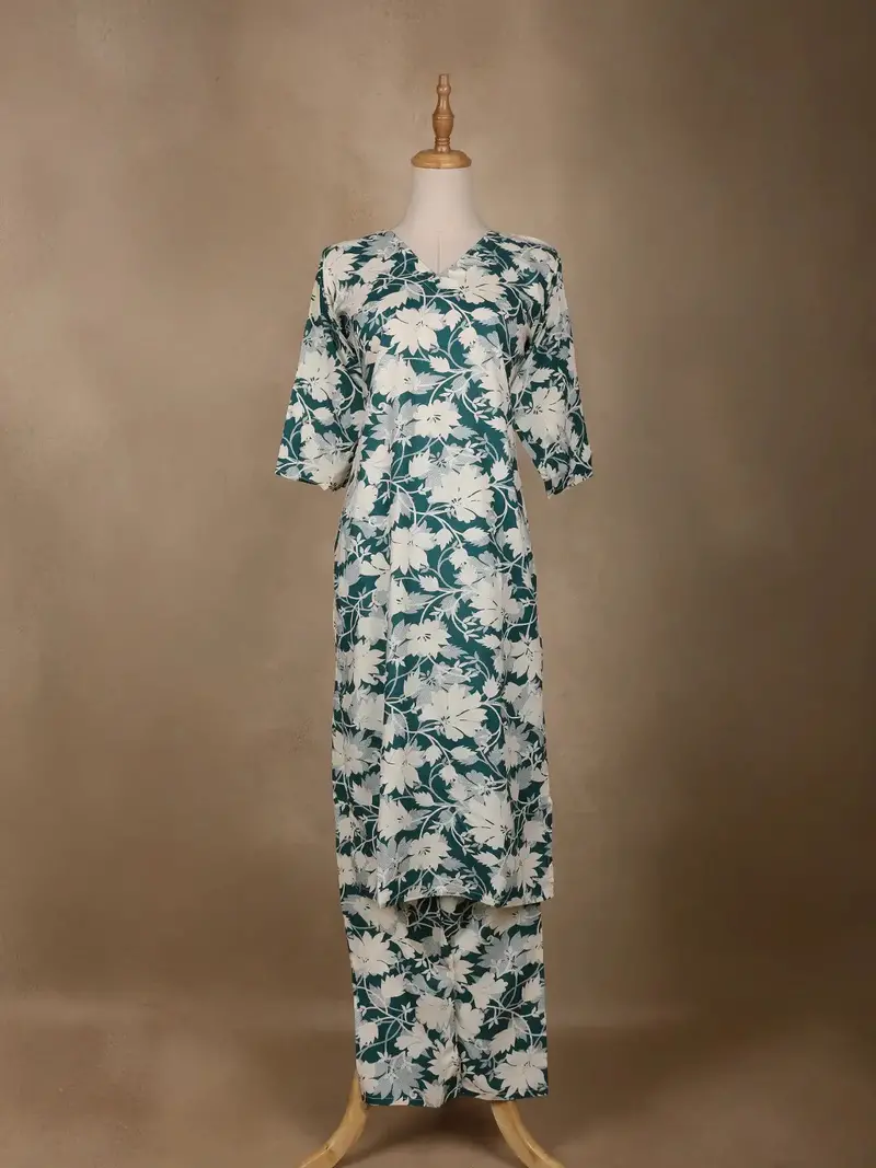 Green Floral Designed Cotton Salwar Suit 1