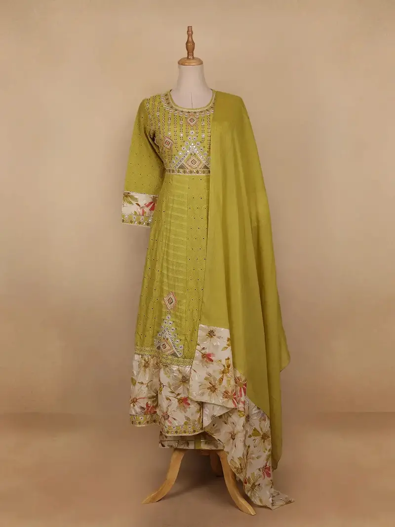Green Floral Designed Cotton Salwar Suit 1