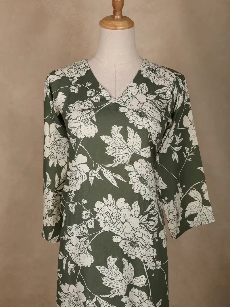 Green Floral Designed Cotton Salwar Suit 2