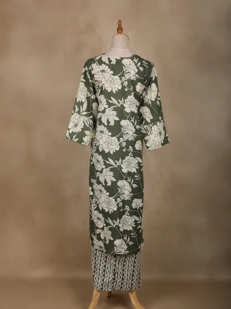 Green Floral Designed Cotton Salwar Suit 3