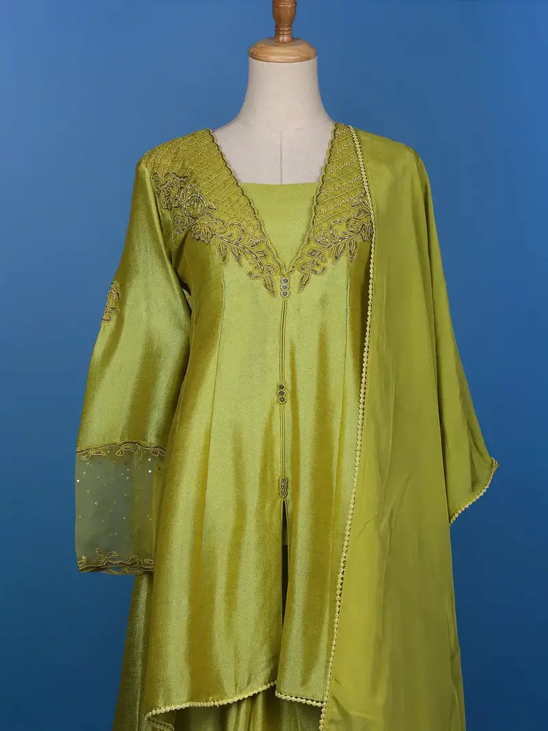 Green Floral Designed Raw Silk Salwar Suit 2