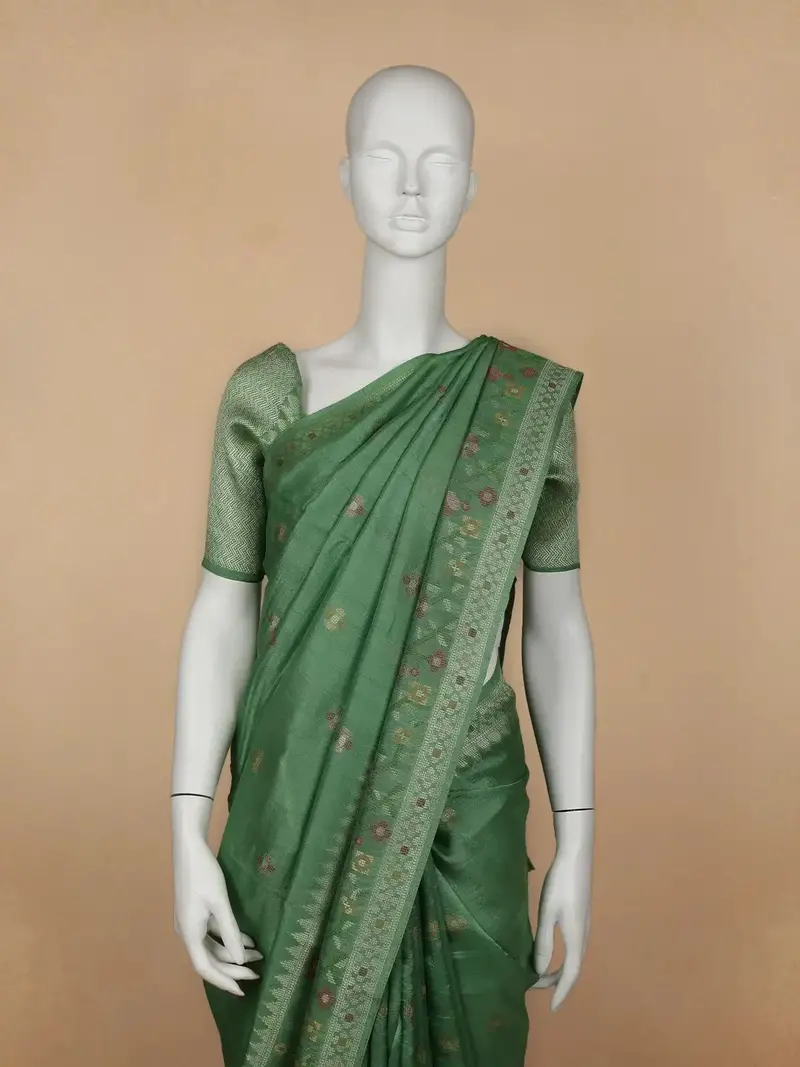 Green Floral Designed Raw Silk Saree 2