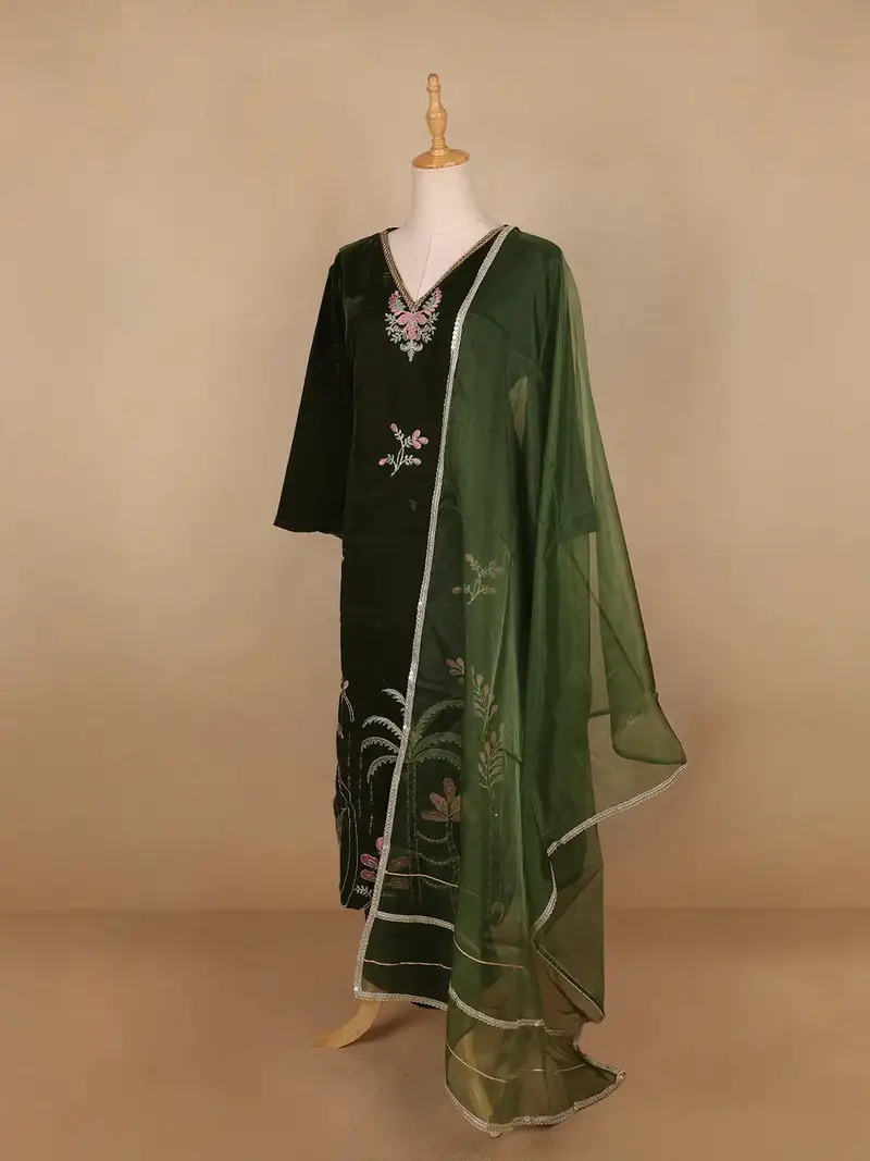 Green Floral Designed Velvet Co Ord Salwar Suit 3