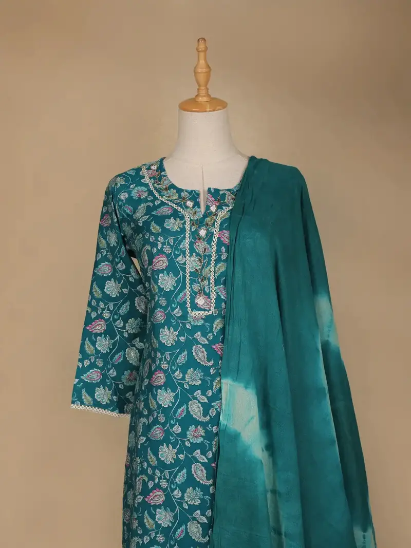 Green Floral Printed Cotton Salwar Suit 2