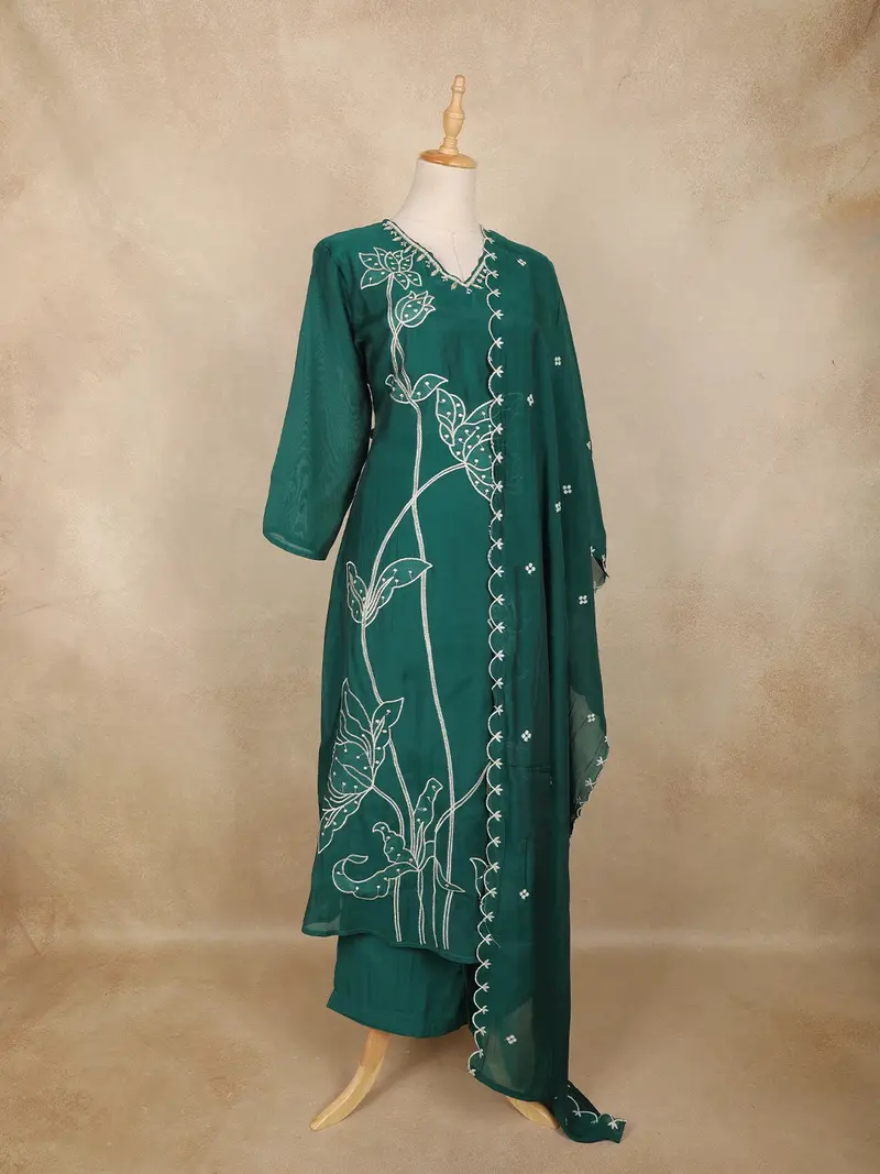 Green Floral Thread Embroidered Design Cotton Straight Cut Salwar Suit 4