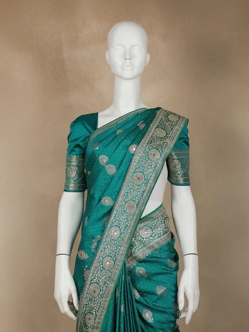 Green Floral Weave And Stone Work Banarasi Silk Saree 2