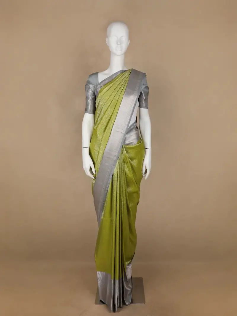 Green Floral Woven Pure Kanchipuram Silk Saree 1