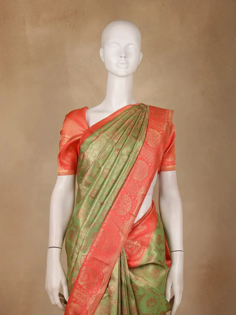 Green Floral Woven Pure Kanchipuram Silk Saree With Contrast Zari Border 2