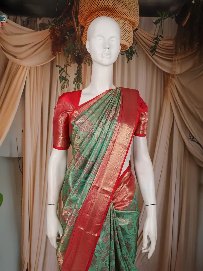Green Floral Woven Pure Kanchipuram Silk Saree With Zari Border 2