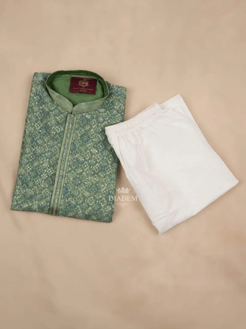 Green Kurta Set With Floral Embroidery Designs, With Pant 1