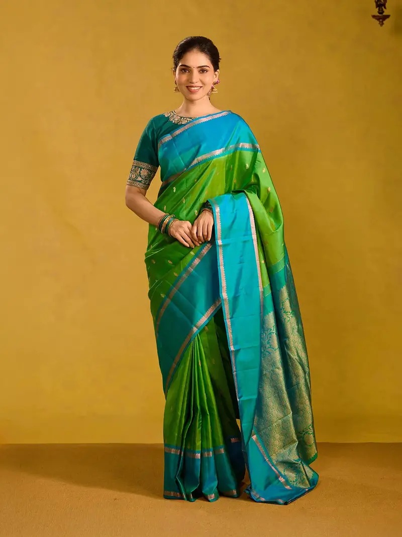 Green Paisley Design Pure Kanchipuram Silk Saree 1