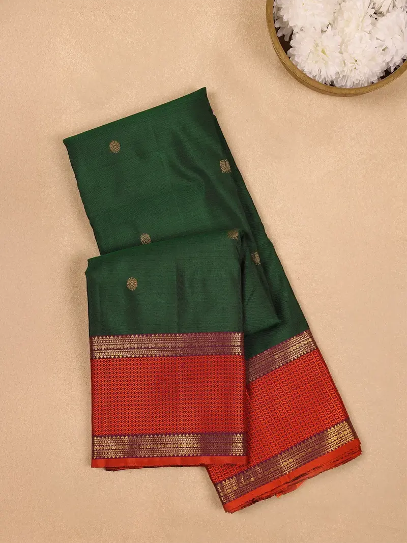 Green Peacock And Chakaram Woven Pure Kanchipuram Silk Saree 1