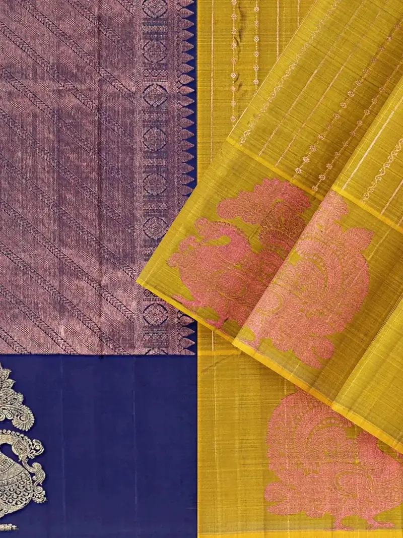 Green Pure Kanchipuram Bridal Silk Saree With Zari Butta On The Body And Without Border 2