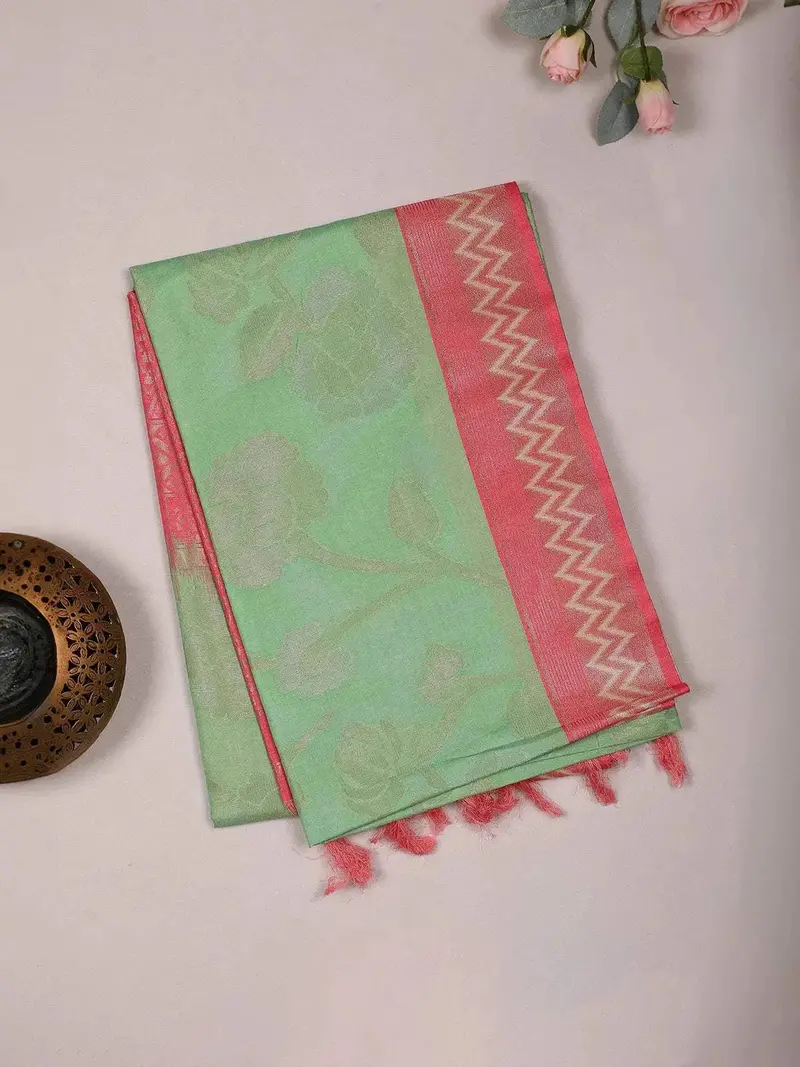 Green Semi Tussar Silk Saree With Floral Design On The Body With Border 2