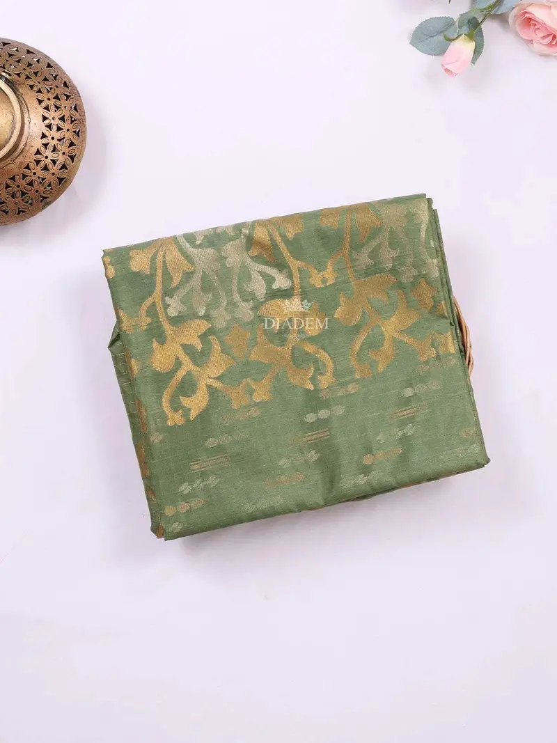 Green Semi Tussar Silk Saree With Plant Design On The Body And Without Border 1