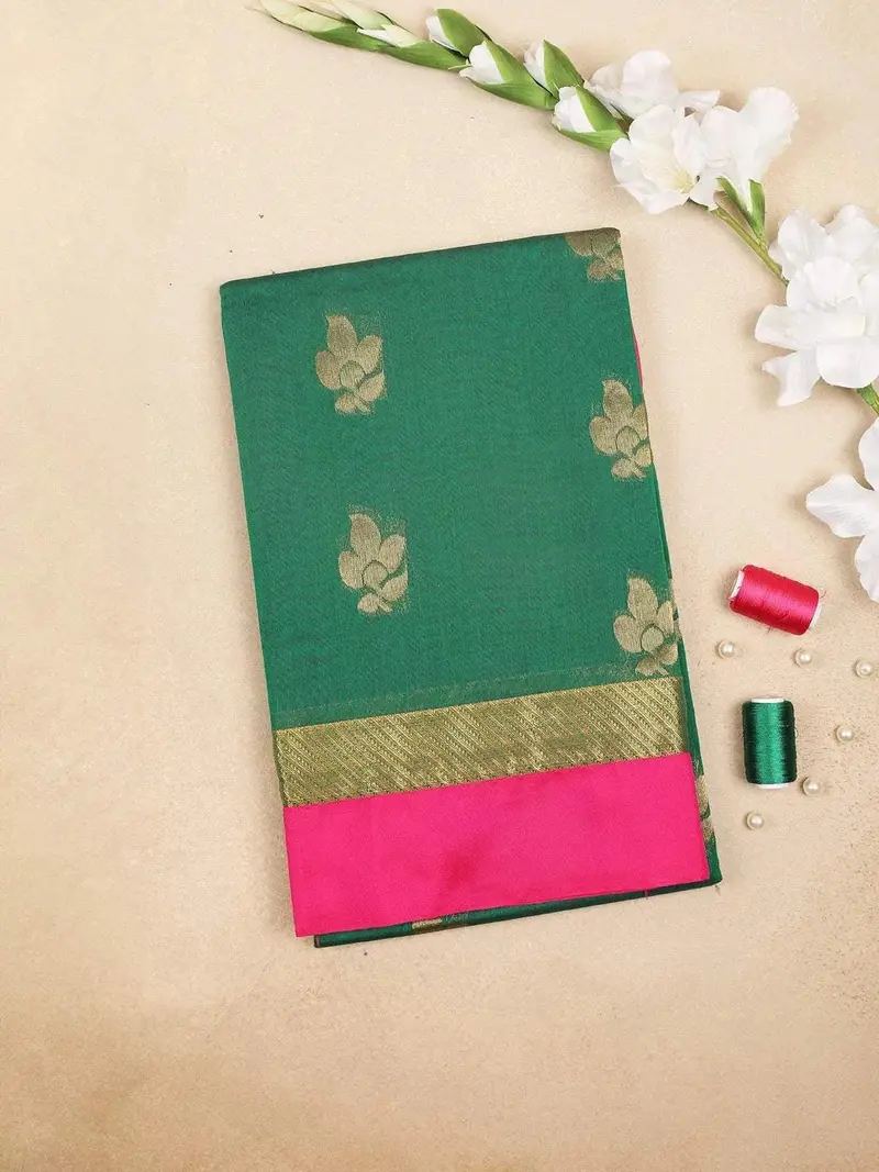 Green Silk Cotton Saree With Floral Motif Design On The Body With Contrast Border 1
