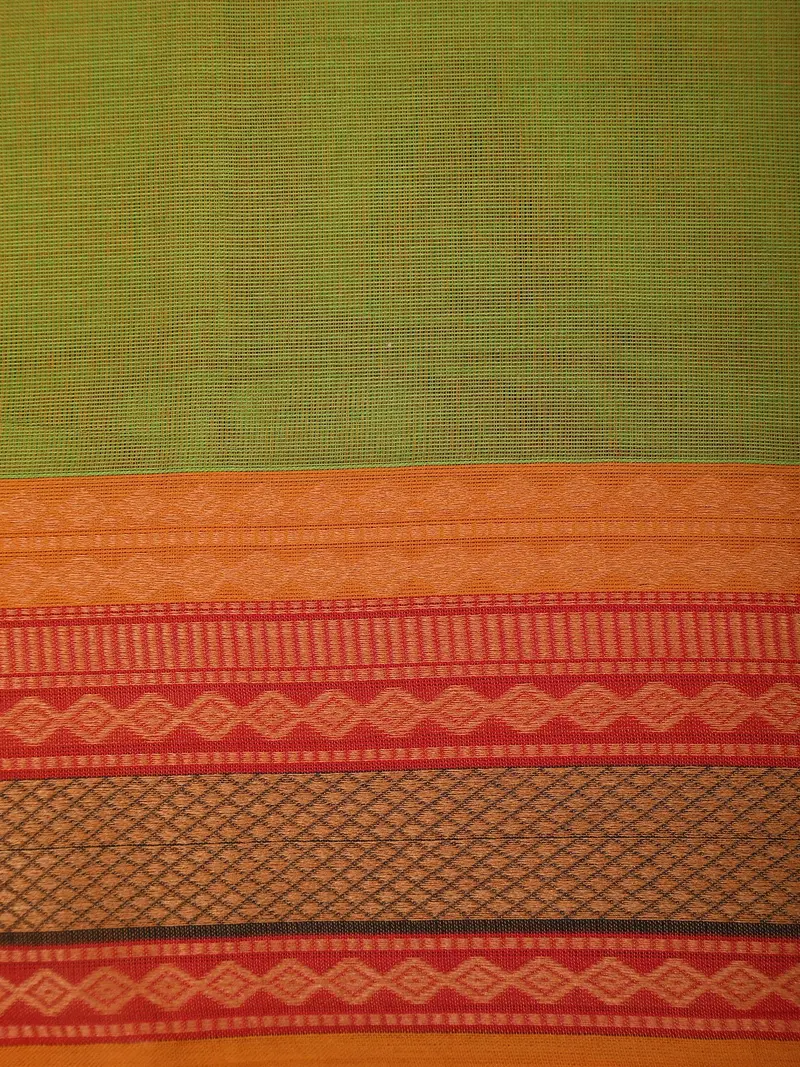 Green Solid Cotton Saree With Contrast Traditional Woven Border 2