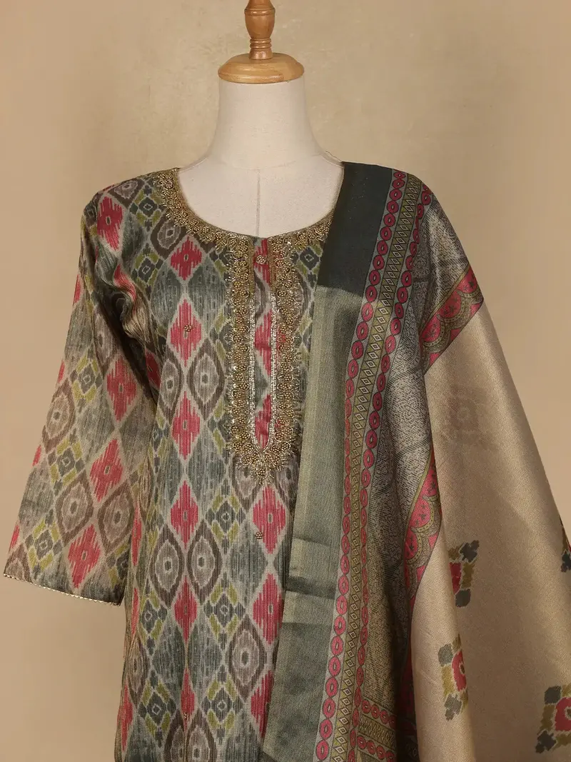 Grey Abstract Print Tissue Straight Cut Salwar Suit 2