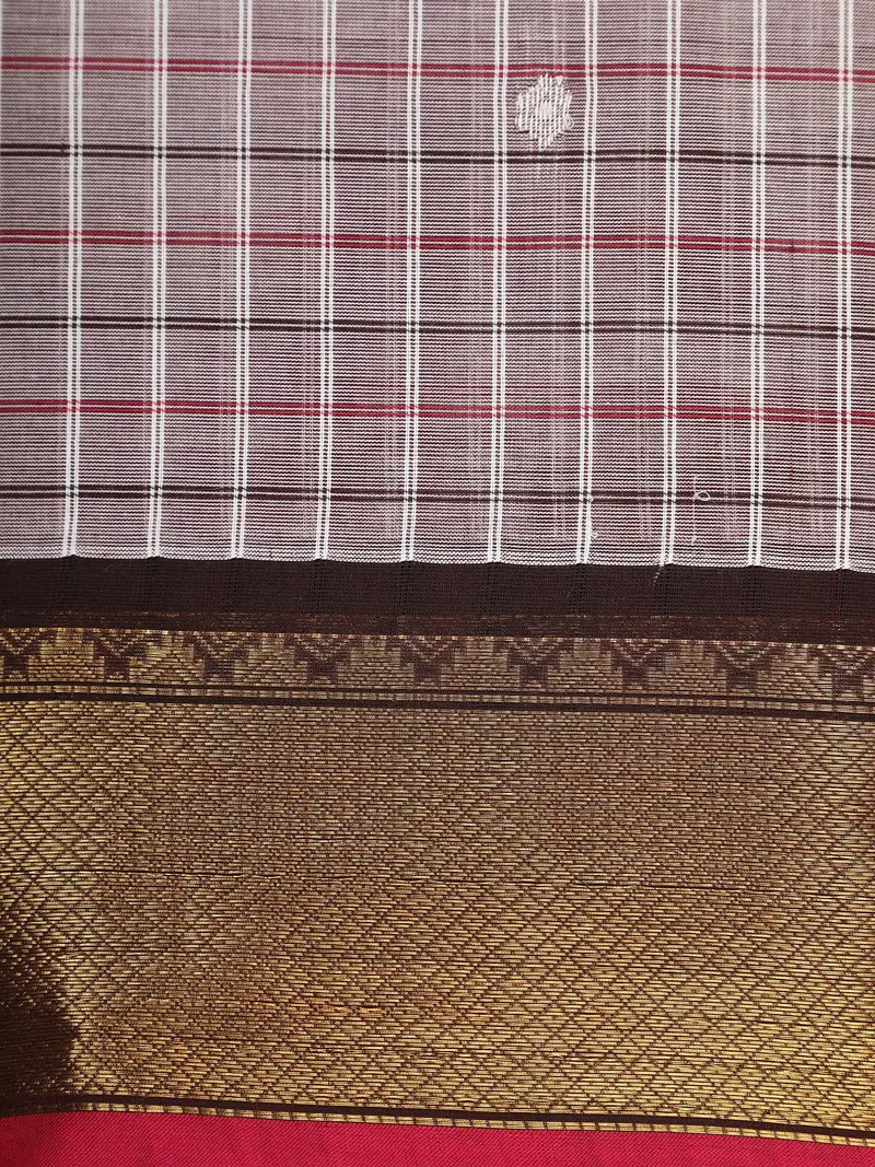 Grey Checks Design Cotton Saree With Black Zari Woven Border 2