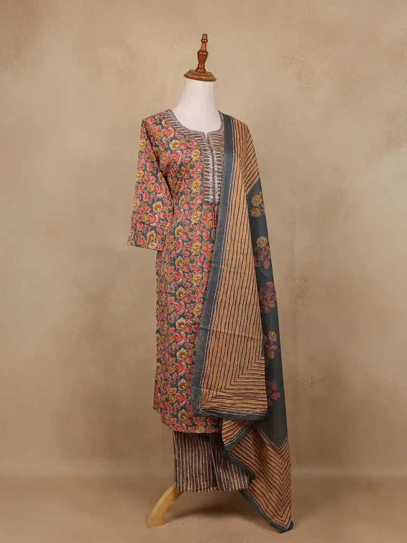 Grey Floral Design Printed Cotton Salwar Suit 4