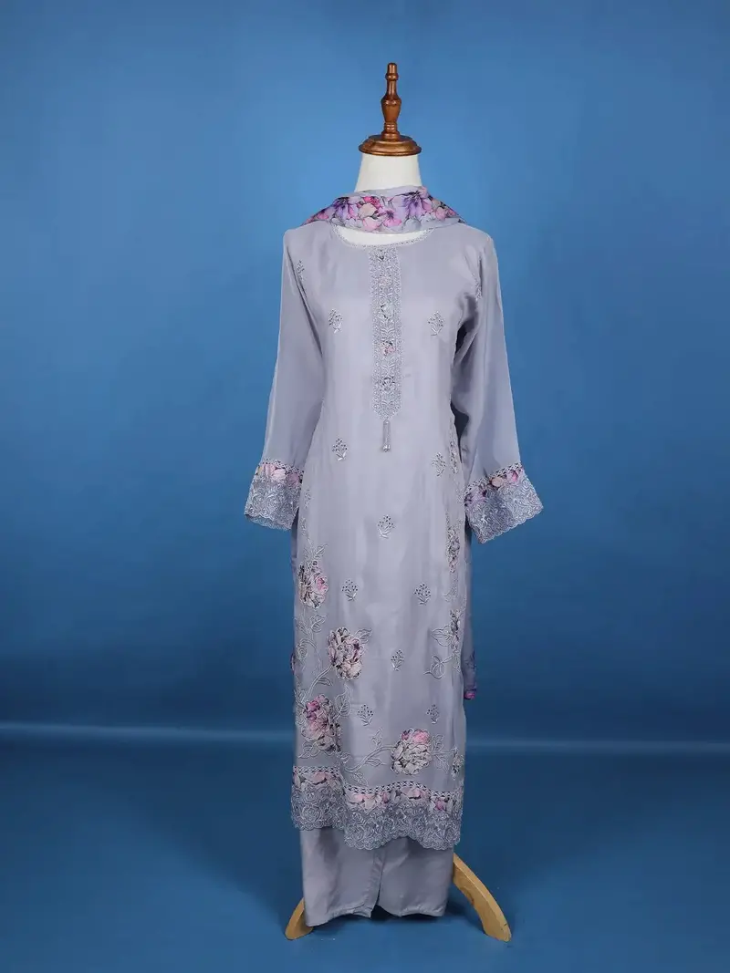 Grey Floral Designed Georgette Salwar Suit 1