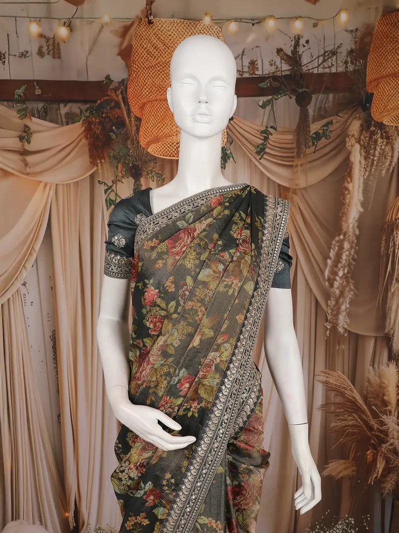 Grey Floral Printed Tissue Organza Saree With Embroidered Border 2
